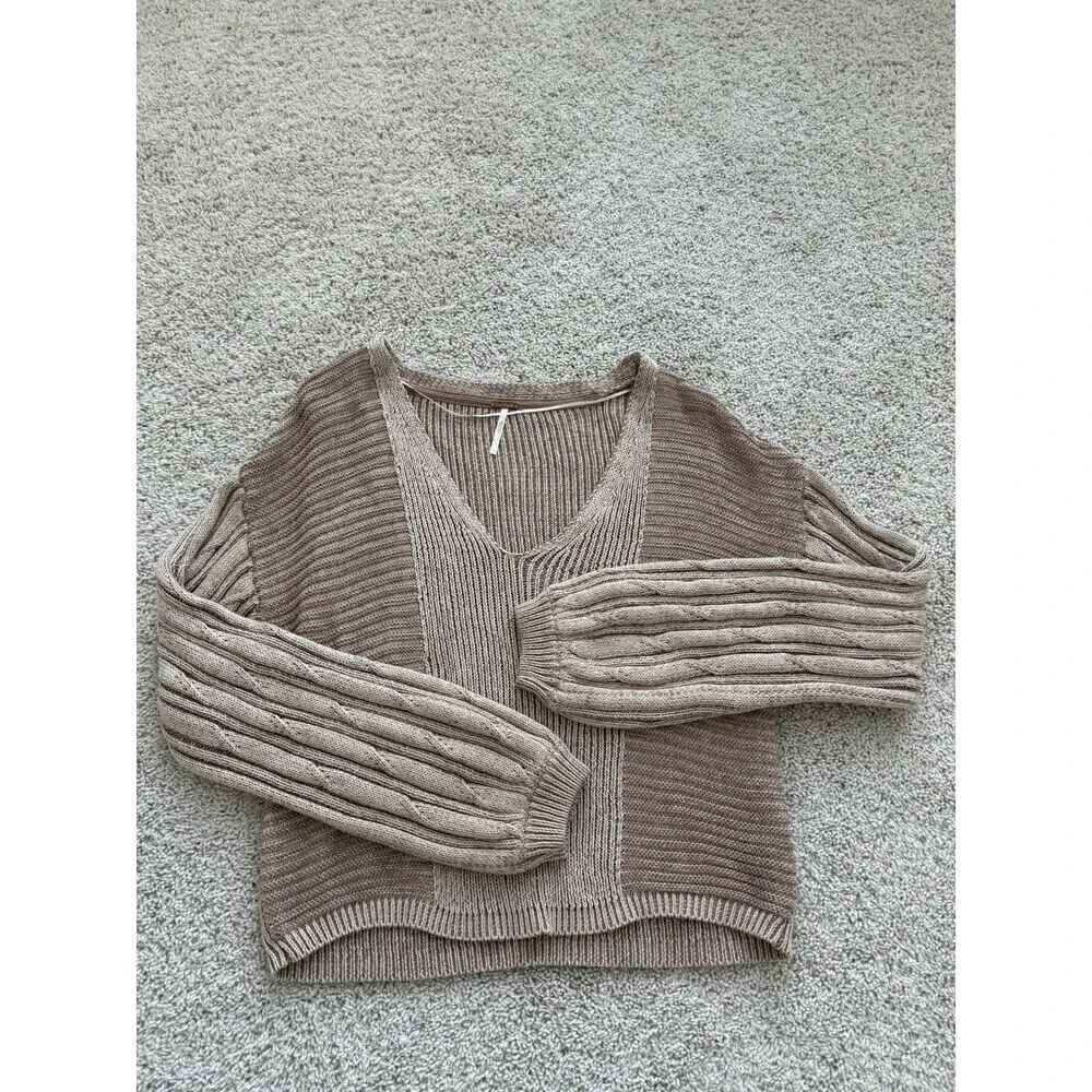 Free People When It Rains Sweater Women’s Large‎ Toast V-Neck Cropped Fisherman